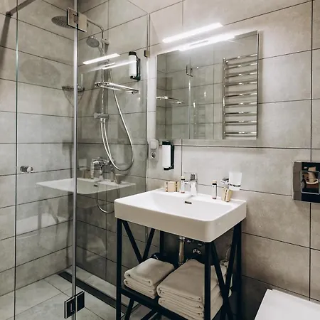 Finlandia * Μπούκοβελ